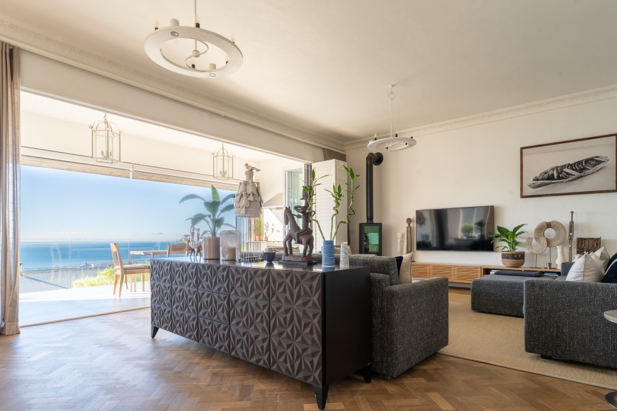 6 Bedroom Property for Sale in Simons Kloof Western Cape